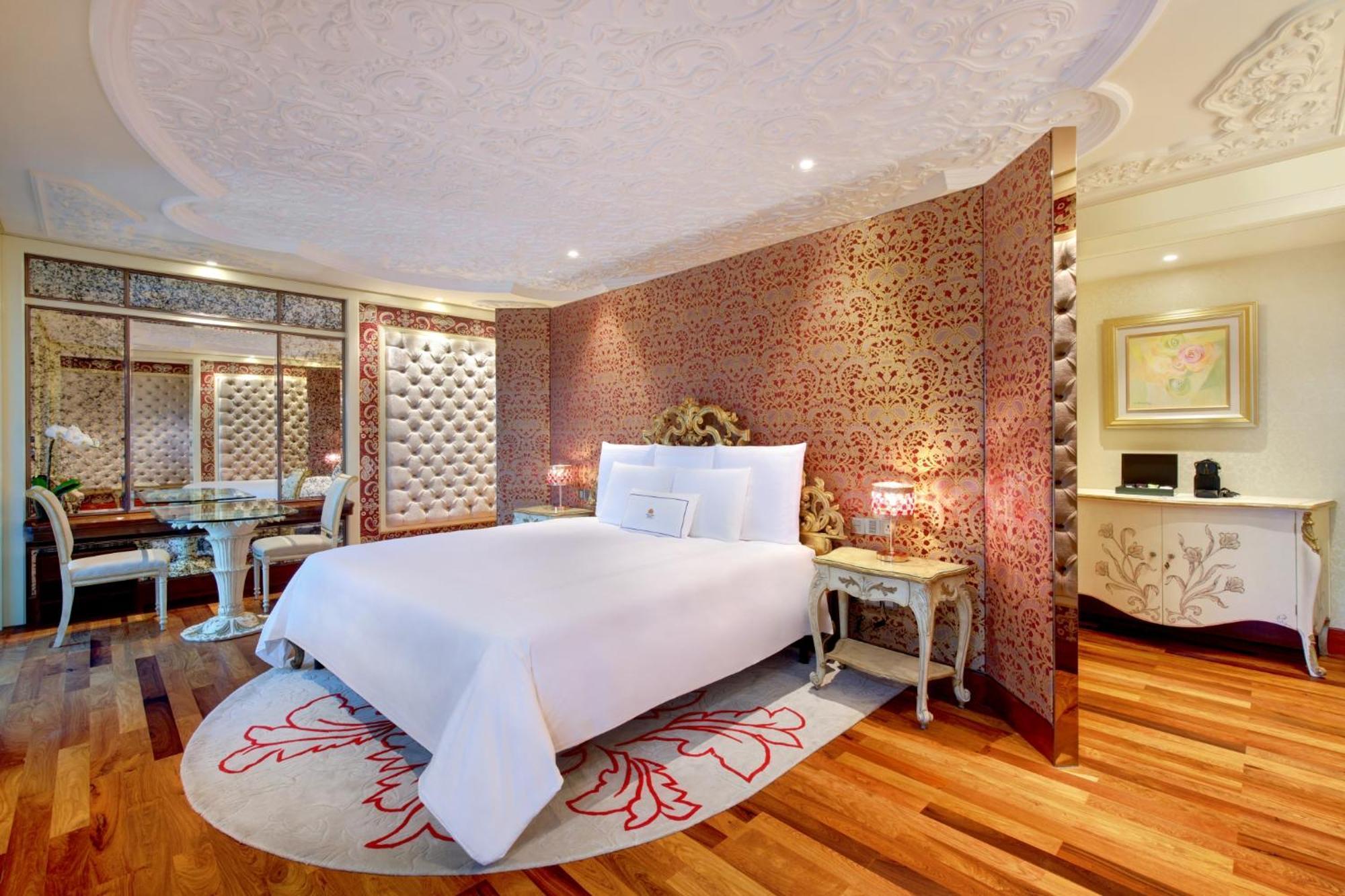 Suite Romance Trên Tầng Cao với Quyền Sử Dụng Executive Lounge